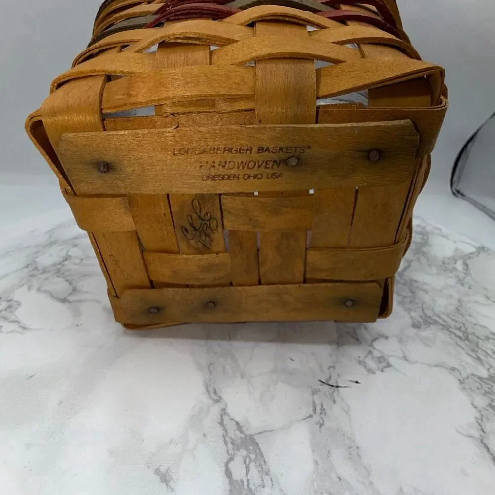 LONGABERGER Finders Keepers 1998 Basket
